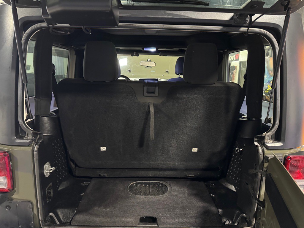 2016 Jeep Wrangler Image 10