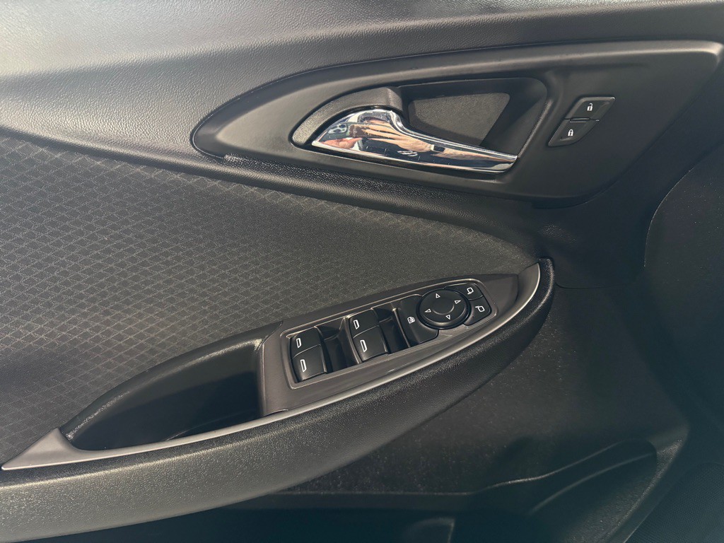 2022 Chevrolet Malibu Image 21