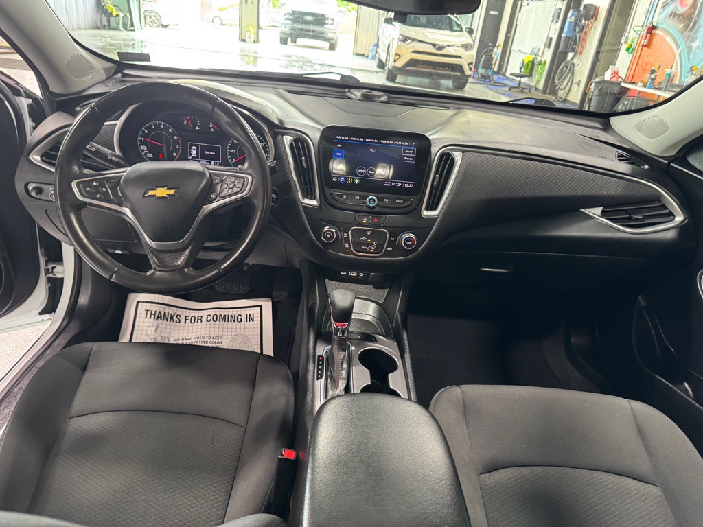 2022 Chevrolet Malibu Image 22