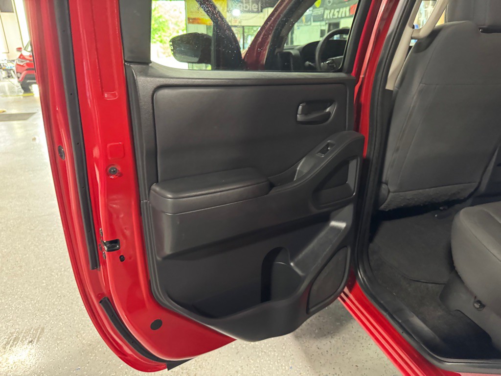 2022 Nissan Frontier Image 14