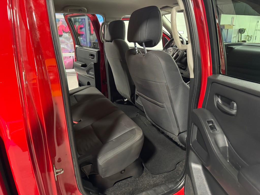 2022 Nissan Frontier Image 17