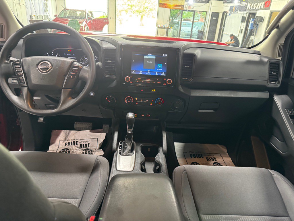 2022 Nissan Frontier Image 22