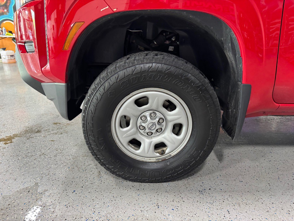 2022 Nissan Frontier Image 24