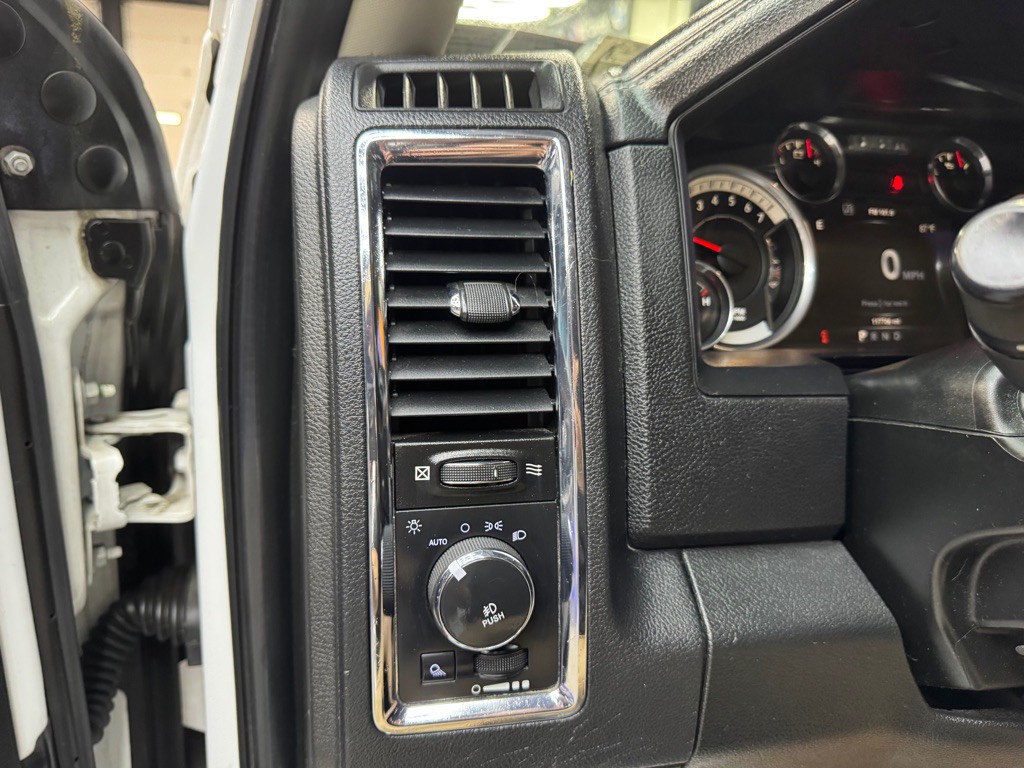 2016 RAM 1500 Image 21