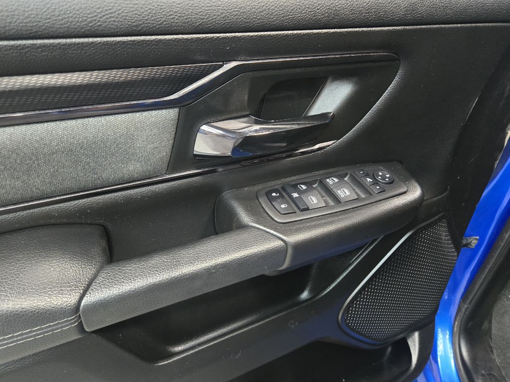 2023 RAM 1500 Image 17