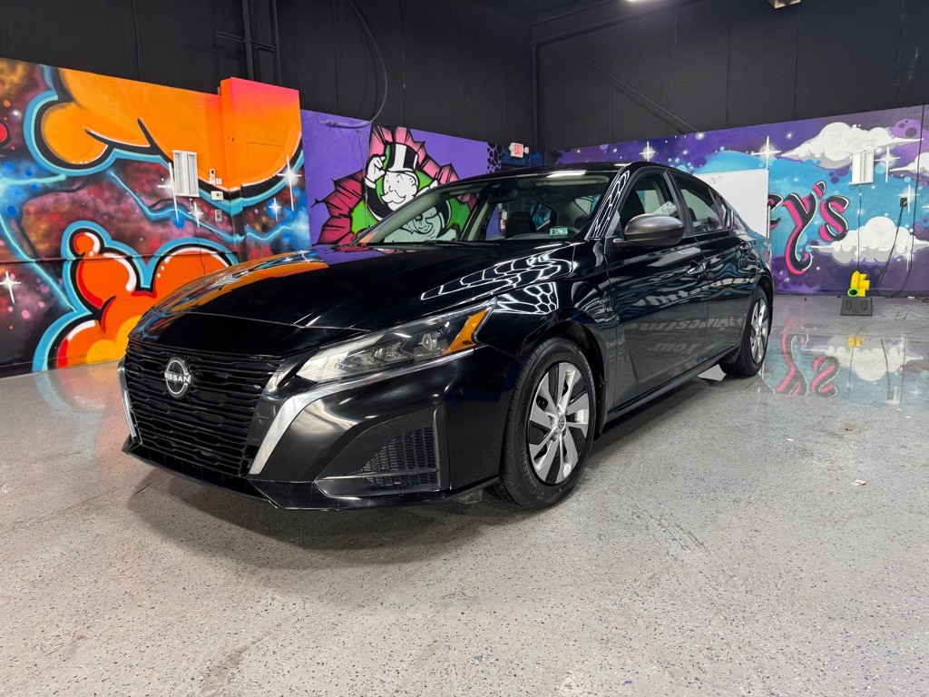 2024 Nissan Altima Image 1