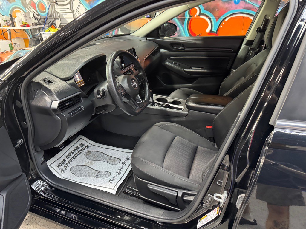 2024 Nissan Altima Image 11