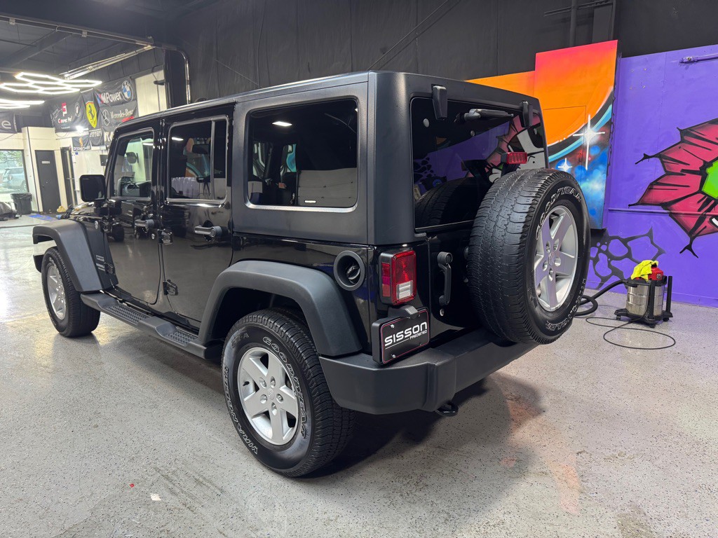 2015 Jeep Wrangler Unlimited Image 3