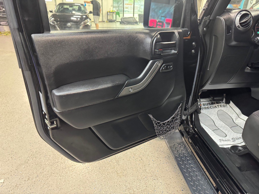 2015 Jeep Wrangler Unlimited Image 12