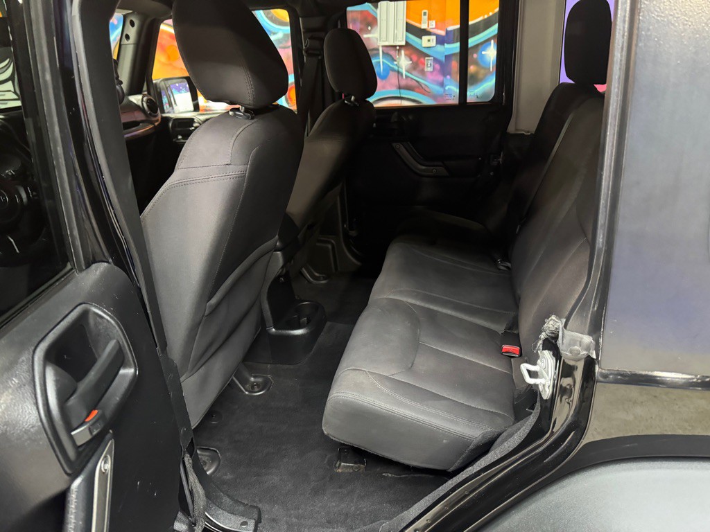 2015 Jeep Wrangler Unlimited Image 13