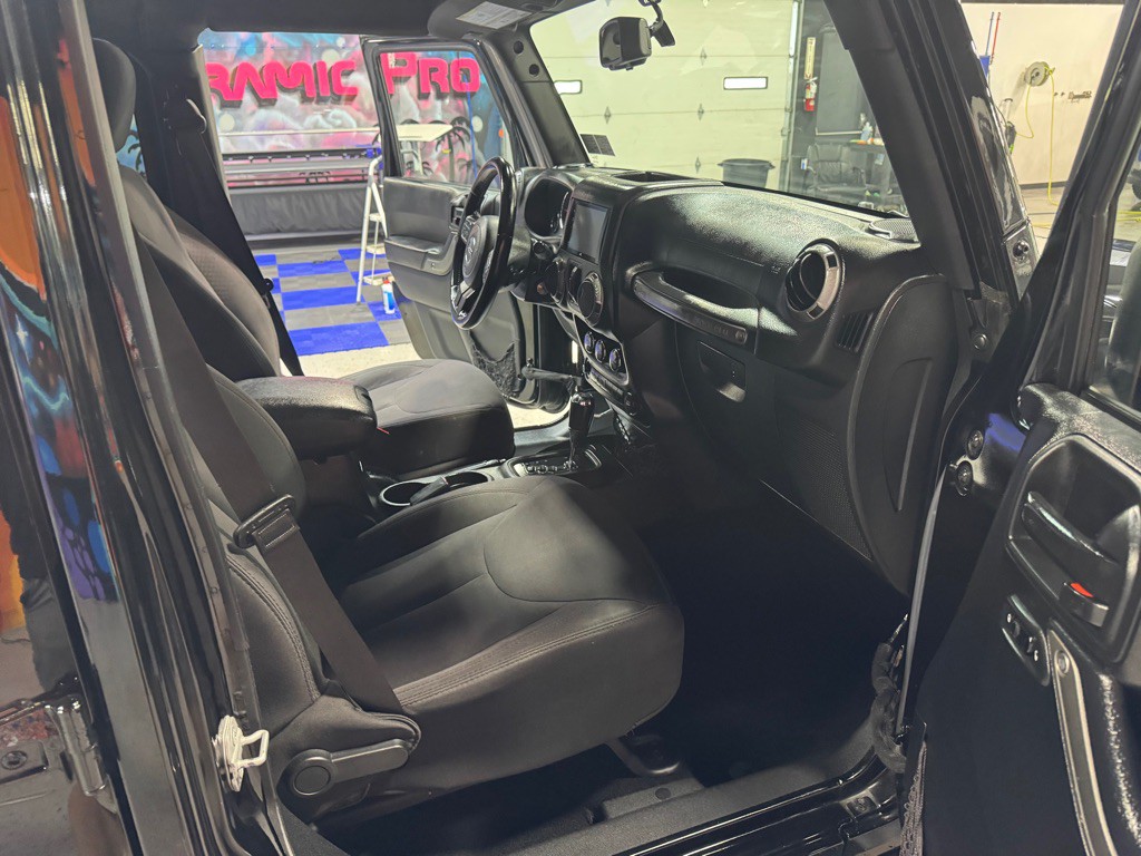 2015 Jeep Wrangler Unlimited Image 17