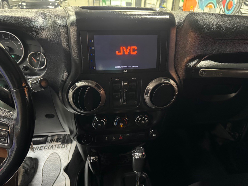 2015 Jeep Wrangler Unlimited Image 20