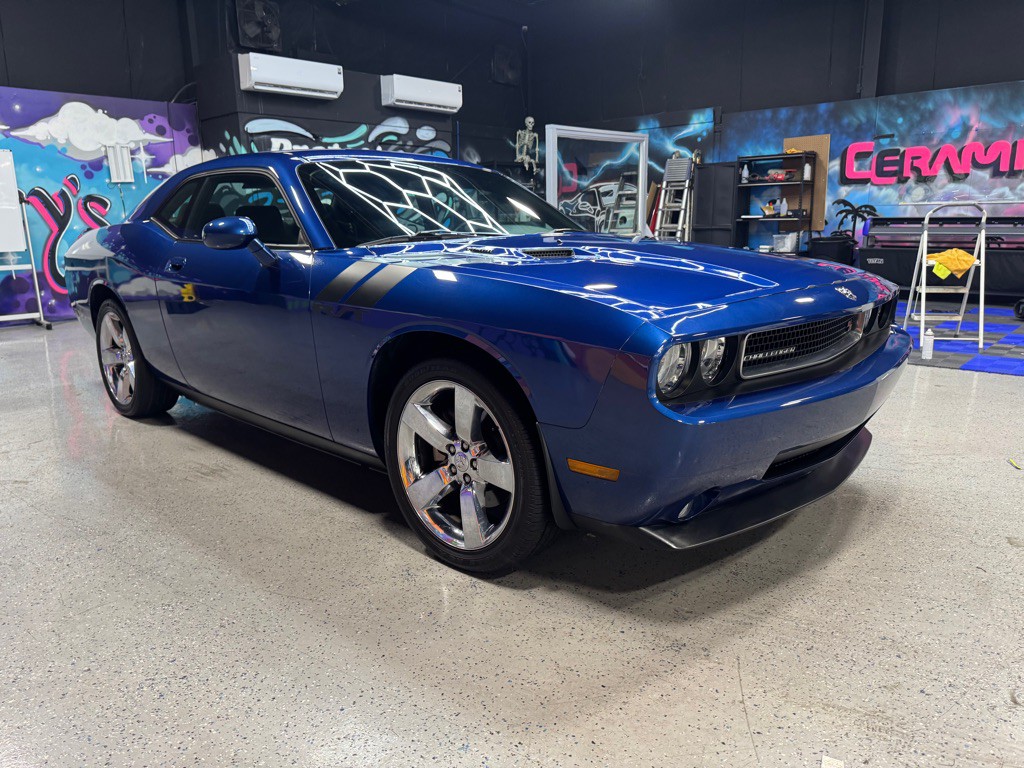 2010 Dodge Challenger Image 7