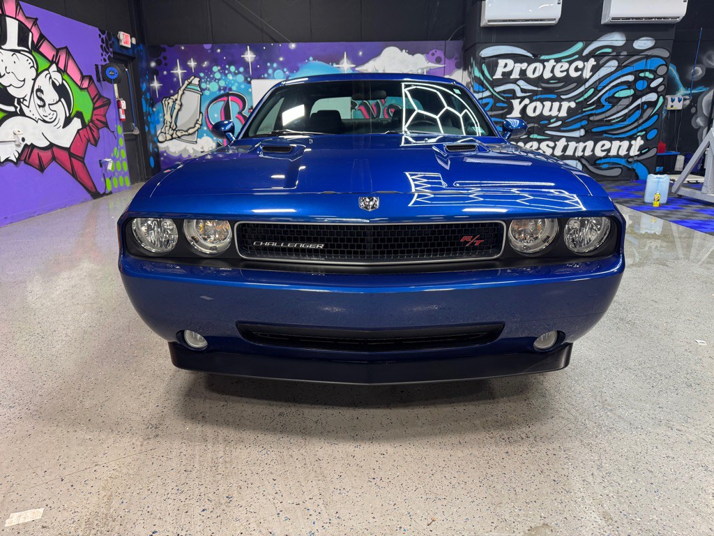 2010 Dodge Challenger Image 8