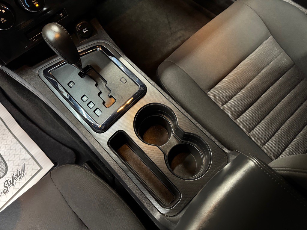 2010 Dodge Challenger Image 20
