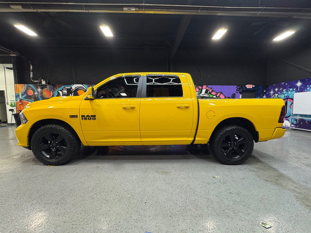2016 RAM 1500 Image 2
