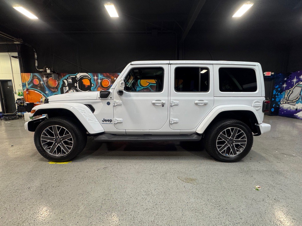 2023 Jeep Wrangler Image 2