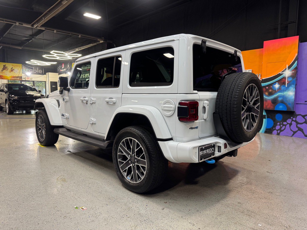 2023 Jeep Wrangler Image 3
