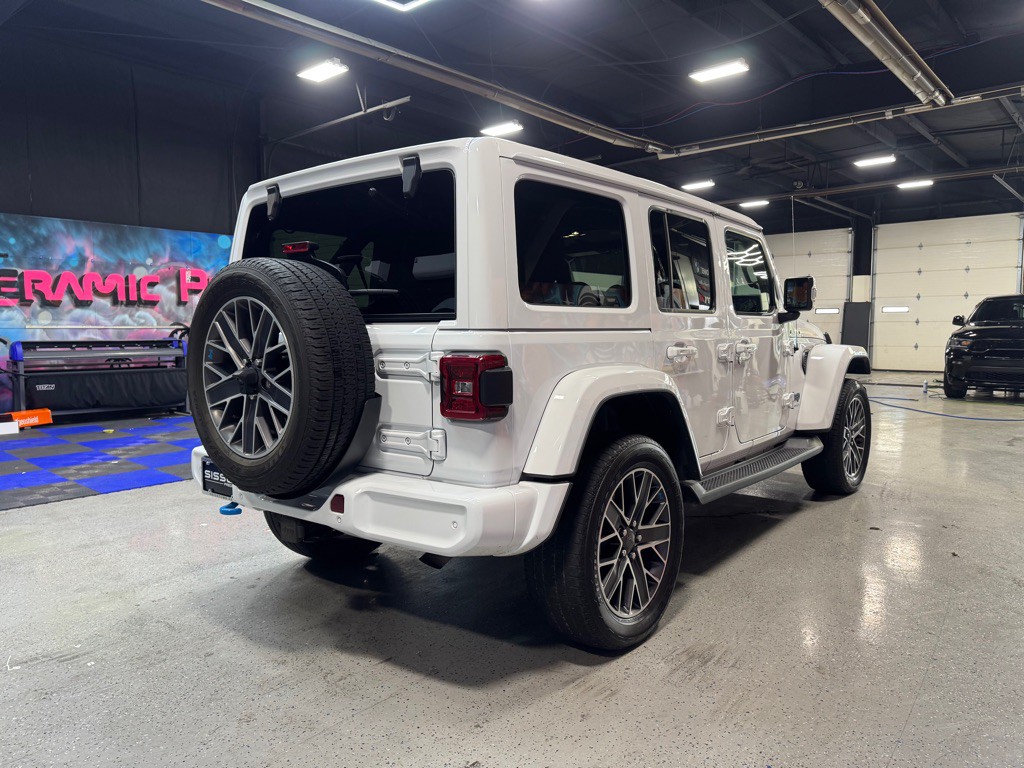 2023 Jeep Wrangler Image 7