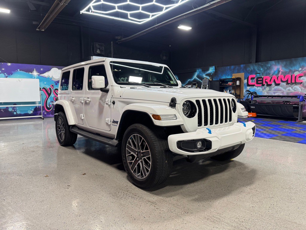 2023 Jeep Wrangler Image 9