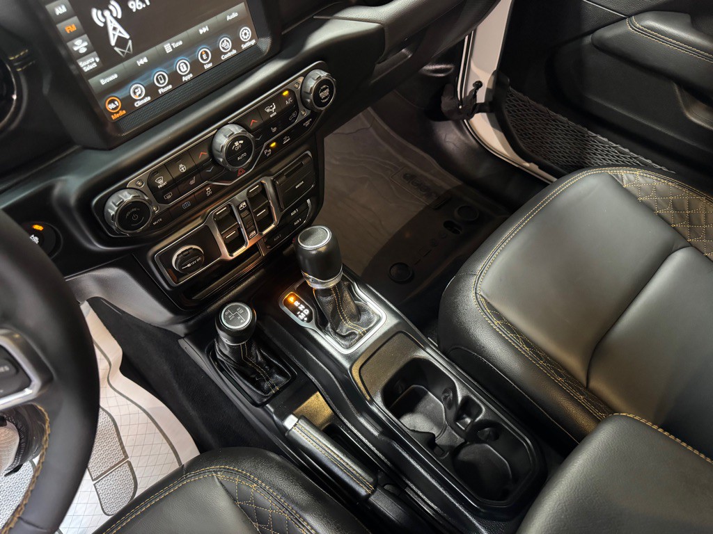 2023 Jeep Wrangler Image 22