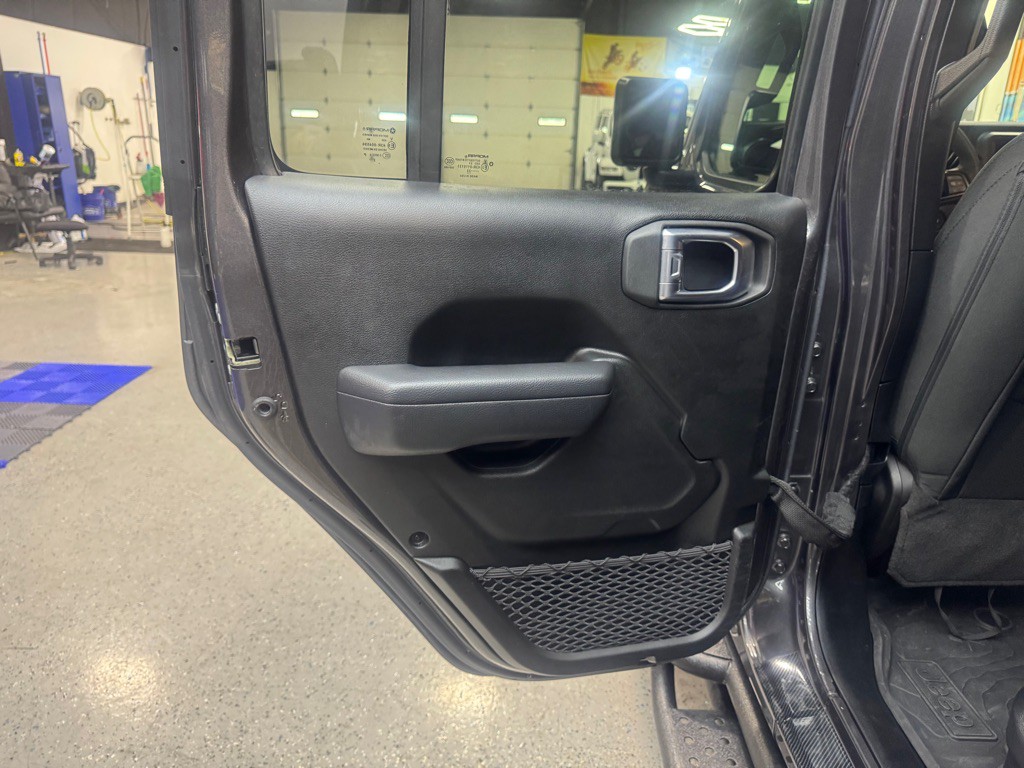 2023 Jeep Wrangler Image 14