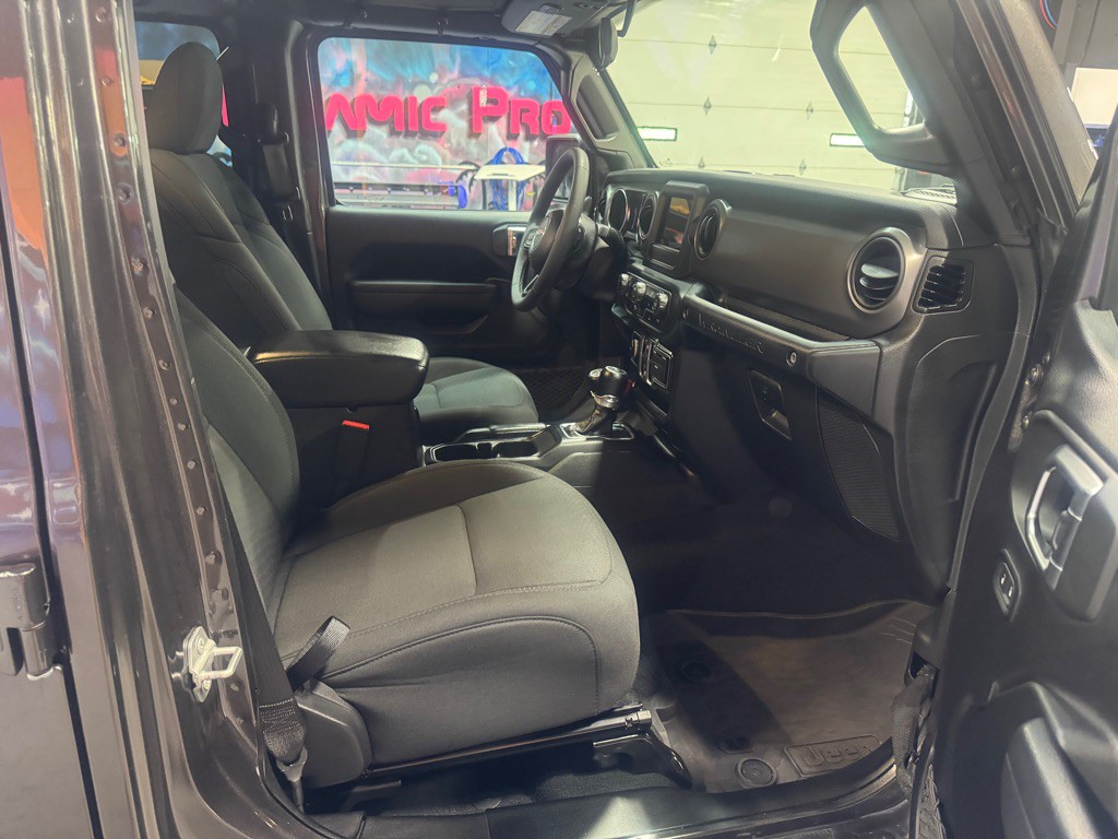 2023 Jeep Wrangler Image 17