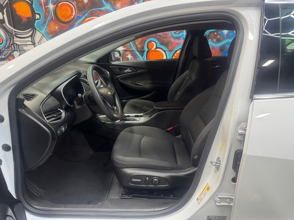 2022 Chevrolet Malibu Image 11