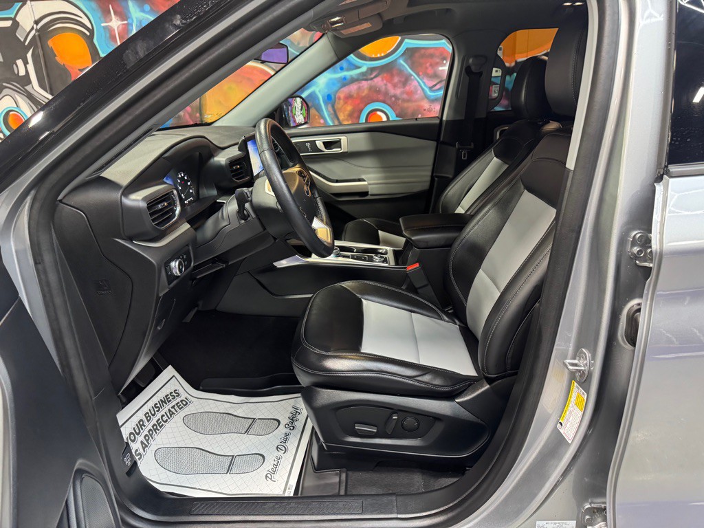 2023 Ford Explorer Image 11