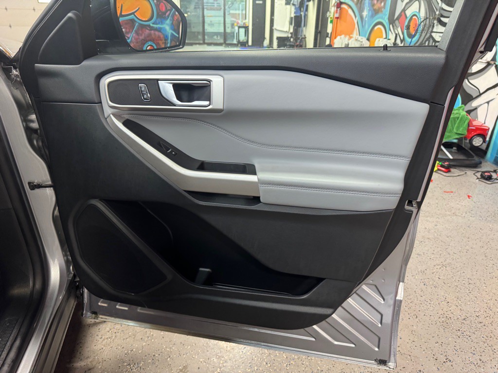 2023 Ford Explorer Image 18