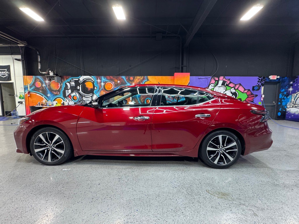 2023 Nissan Maxima Image 2