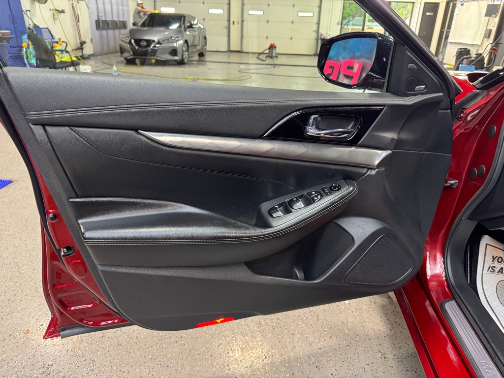 2023 Nissan Maxima Image 11