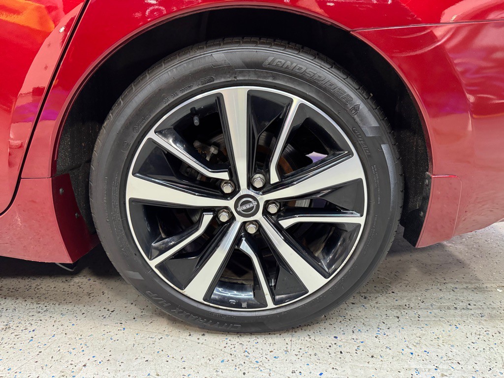 2023 Nissan Maxima Image 24
