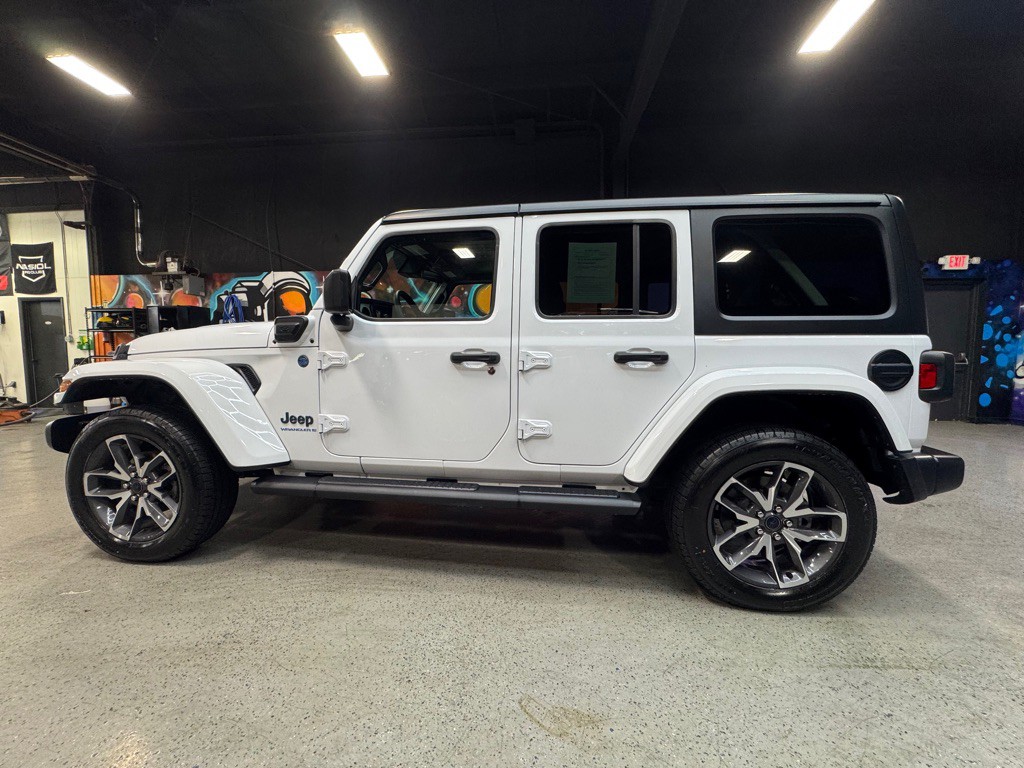 2024 Jeep Wrangler Image 2