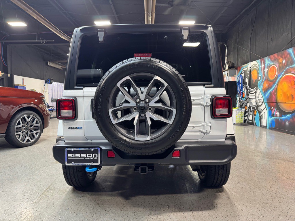 2024 Jeep Wrangler Image 4