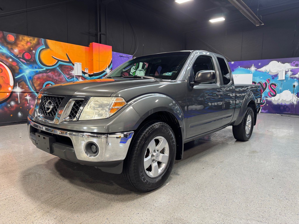 2009 Nissan Frontier Image 1