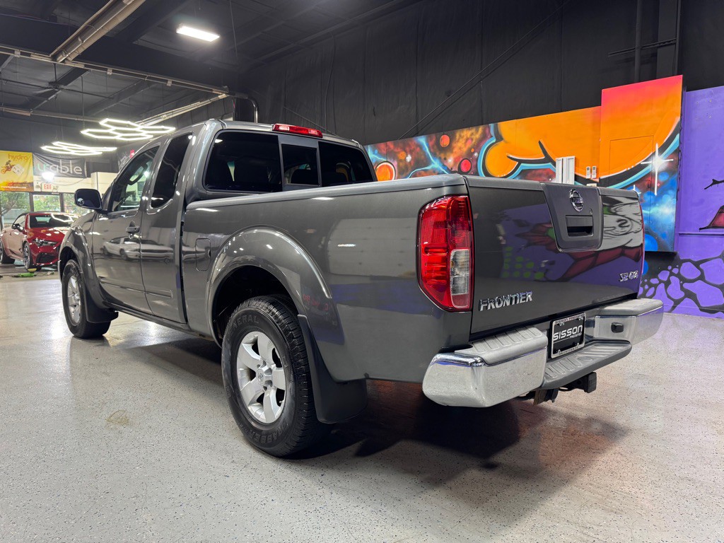 2009 Nissan Frontier Image 3