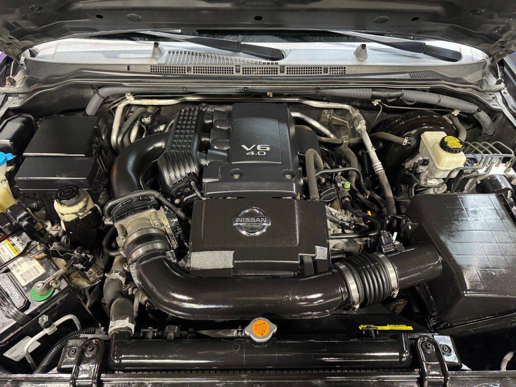 2009 Nissan Frontier Image 10