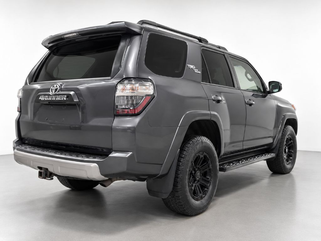 2019 Toyota 4Runner Image 6