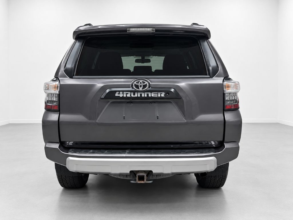 2019 Toyota 4Runner Image 8