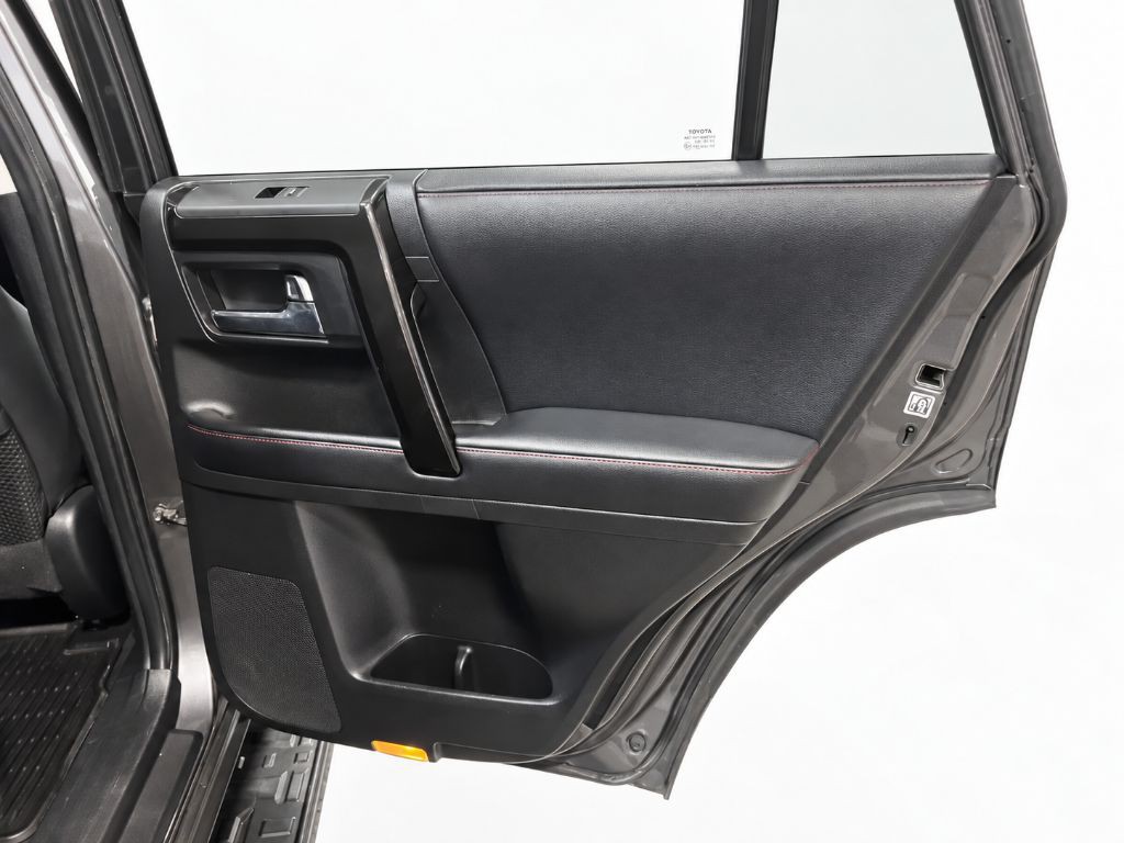 2019 Toyota 4Runner Image 15