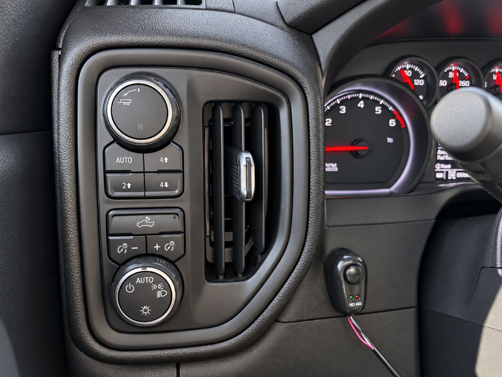 2020 Chevrolet Silverado 1500 Image 15