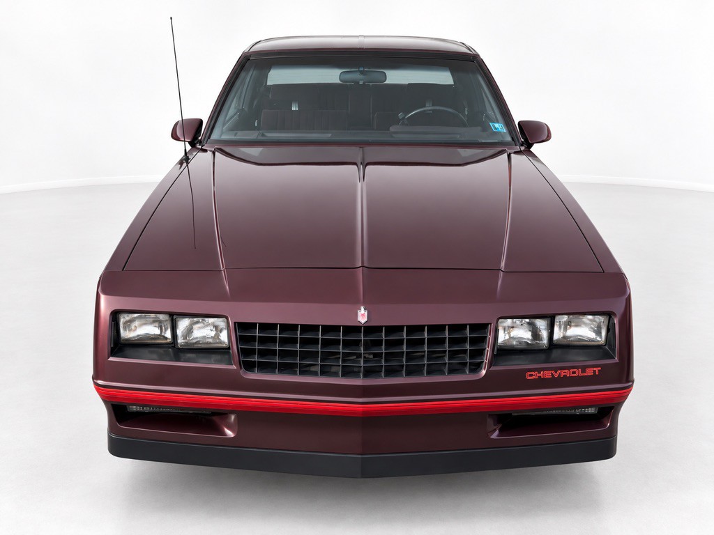 1988 Chevrolet Monte Carlo Image 8