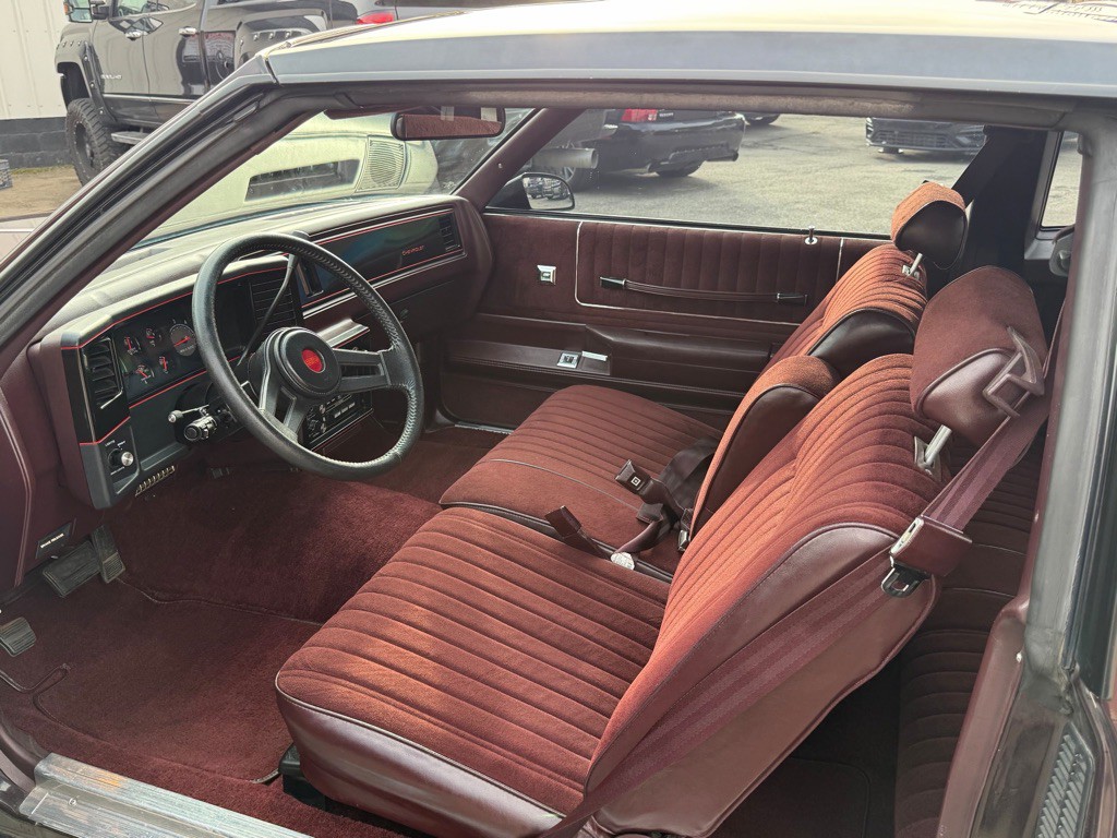 1988 Chevrolet Monte Carlo Image 18
