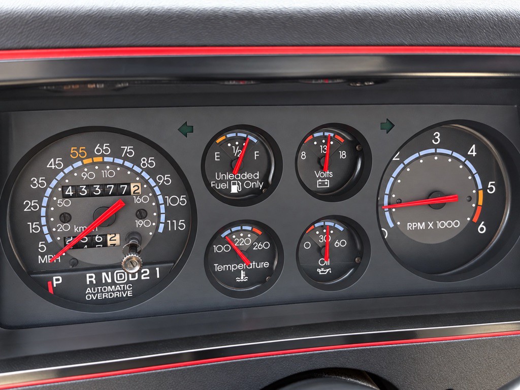 1988 Chevrolet Monte Carlo Image 19