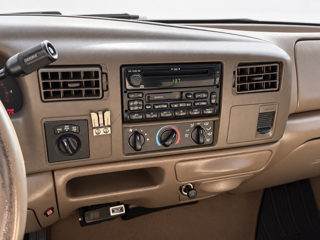 2000 Ford F-350 Image 11