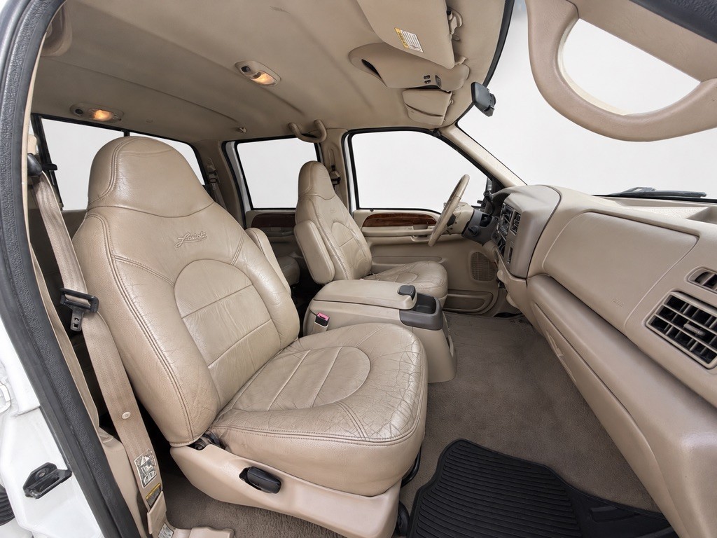 2000 Ford F-350 Image 19