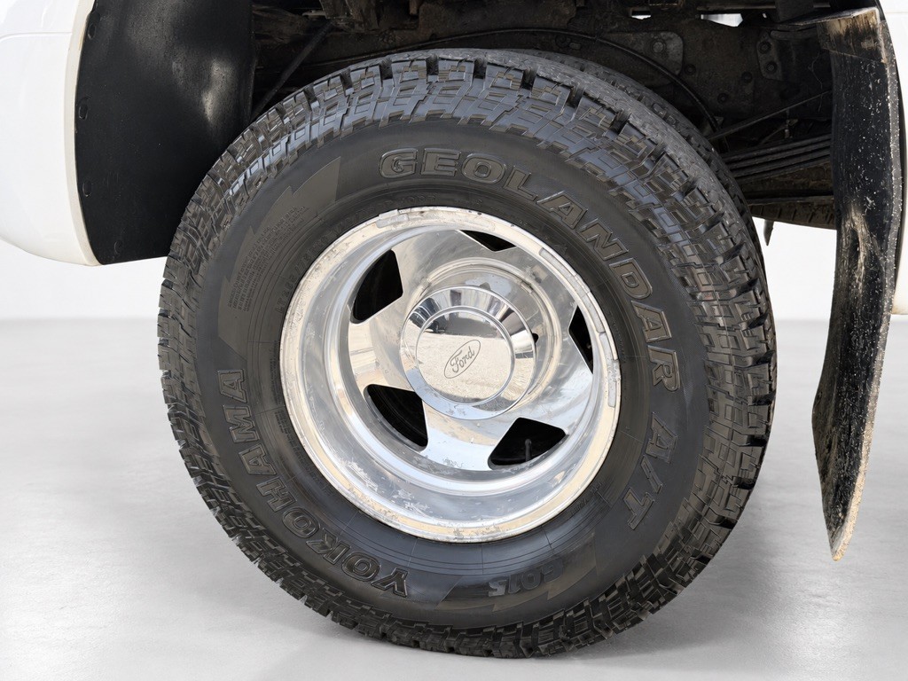 2000 Ford F-350 Image 24