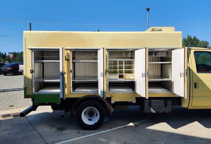 2011 Ford E-450 Image 12