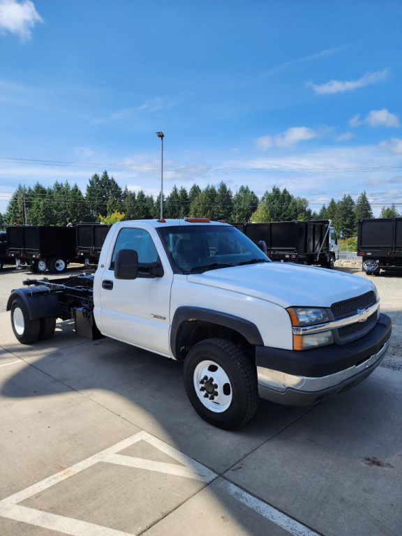 2004 Chevrolet Silverado 1500 Image 13